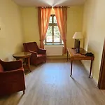 Opat 호텔 4*