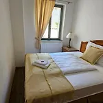 호텔 Opat 4*