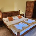 Opat 4*