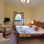 Opat 호텔 4*
